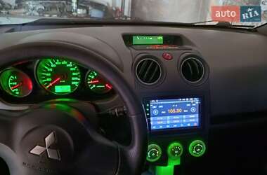 Хэтчбек Mitsubishi Colt 2007 в 