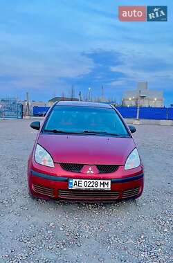 Хэтчбек Mitsubishi Colt 2005 в 