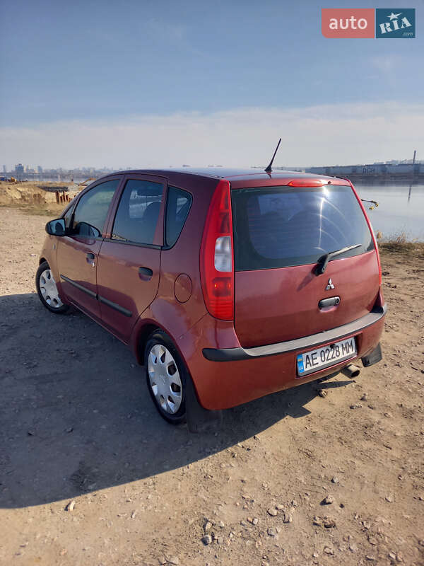 Хетчбек Mitsubishi Colt 2005 в Дніпрі