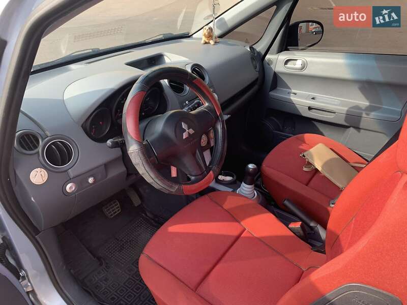 Хэтчбек Mitsubishi Colt 2004 в Житомире