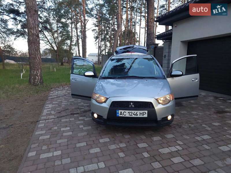 Хэтчбек Mitsubishi Colt 2011 в Чернигове
