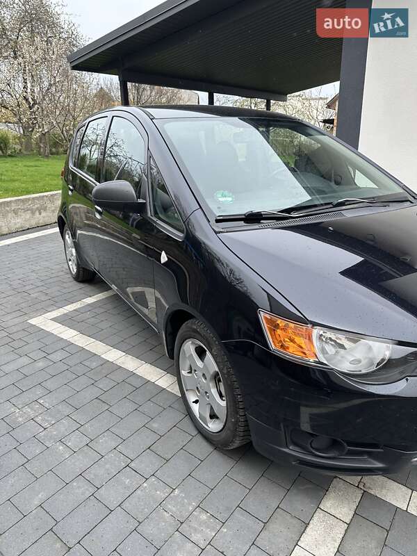 Хэтчбек Mitsubishi Colt 2012 в Черновцах