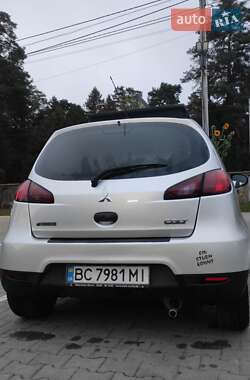Хэтчбек Mitsubishi Colt 2009 в 
