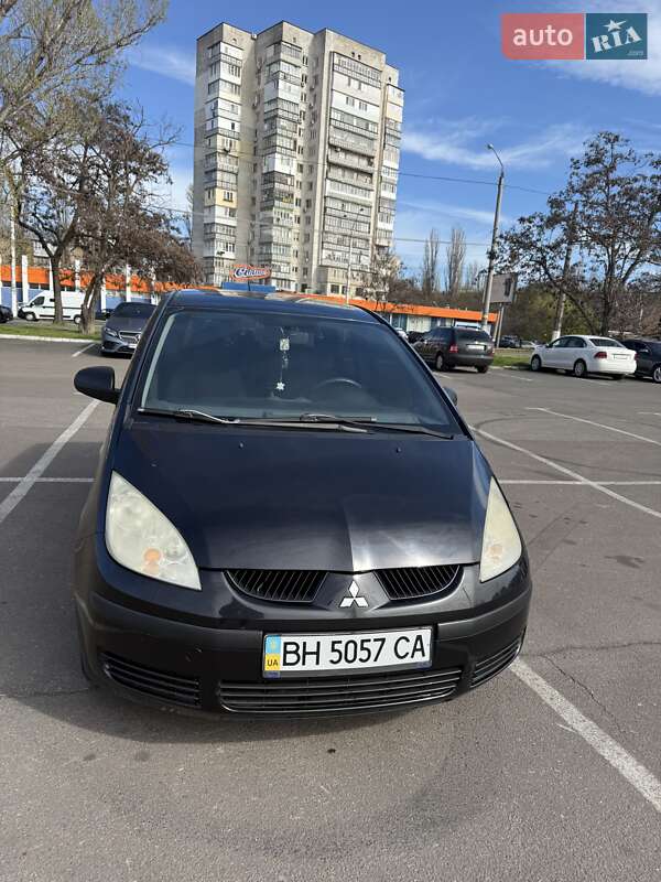 Хэтчбек Mitsubishi Colt 2008 в 