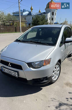 Хетчбек Mitsubishi Colt 2011 в 