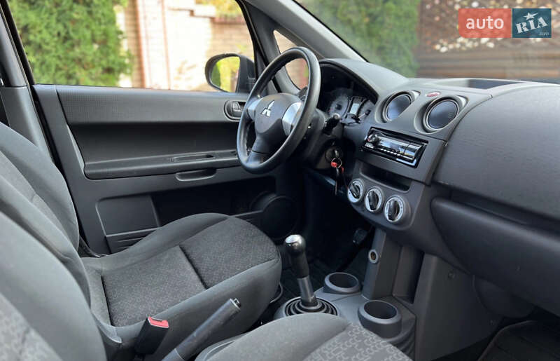 Хетчбек Mitsubishi Colt 2011 в Чернівцях