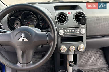 Хэтчбек Mitsubishi Colt 2008 в 