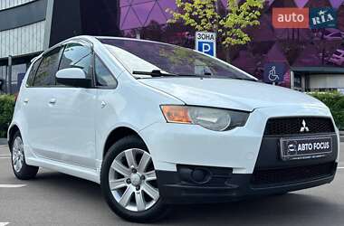 Хэтчбек Mitsubishi Colt 2010 в 
