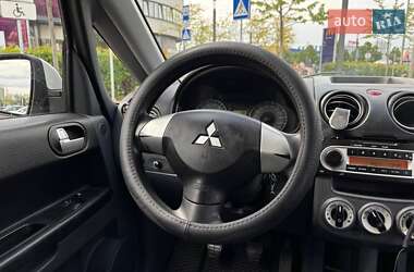 Хэтчбек Mitsubishi Colt 2010 в 