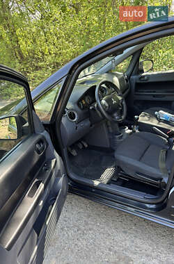 Хэтчбек Mitsubishi Colt 2009 в 