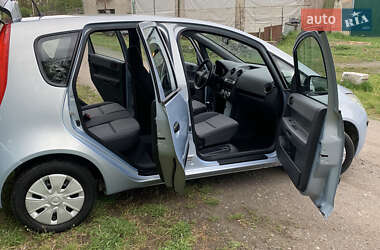 Хэтчбек Mitsubishi Colt 2005 в 