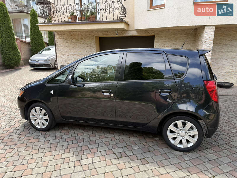 Хэтчбек Mitsubishi Colt 2010 в Черновцах