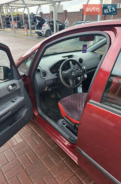 Хэтчбек Mitsubishi Colt 2007 в 