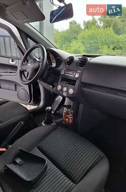 Хэтчбек Mitsubishi Colt 2007 в 