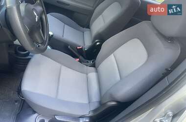 Хэтчбек Mitsubishi Colt 2006 в 