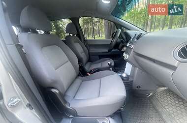 Хэтчбек Mitsubishi Colt 2006 в 