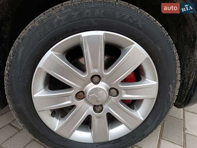 Хэтчбек Mitsubishi Colt 2011 в Киеве