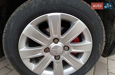 Хэтчбек Mitsubishi Colt 2011 в 