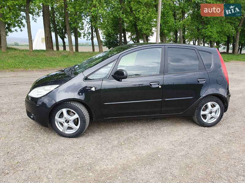 Хэтчбек Mitsubishi Colt 2008 в Черновцах