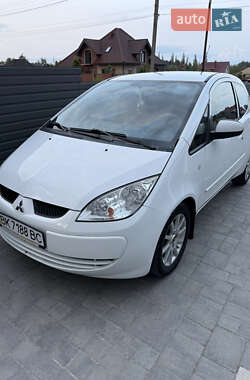 Хэтчбек Mitsubishi Colt 2008 в 