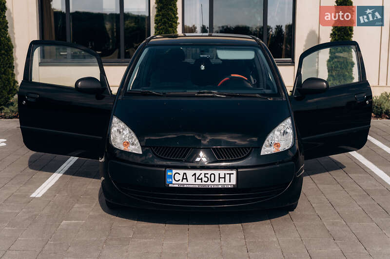 Хэтчбек Mitsubishi Colt 2005 в Умани