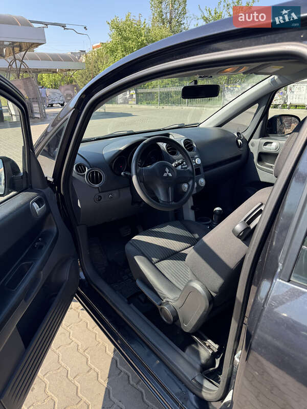 Хэтчбек Mitsubishi Colt 2008 в Львове