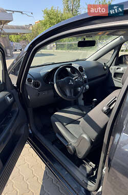Хэтчбек Mitsubishi Colt 2008 в 