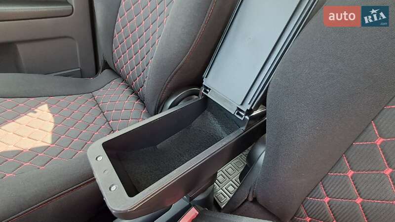 Хэтчбек Mitsubishi Colt 2012 в Ивано-Франковске фото 30 Хэтчбек Mitsubishi Colt 2012 в Ивано-Франковске