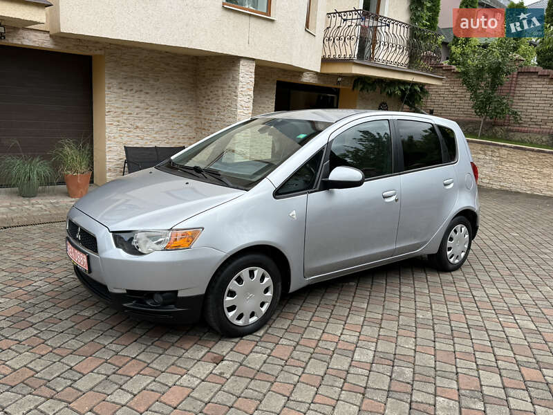 Хэтчбек Mitsubishi Colt 2013 в Черновцах
