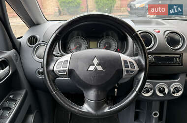 Хэтчбек Mitsubishi Colt 2013 в 
