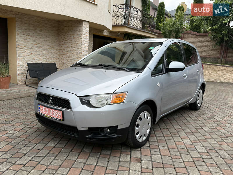 Хэтчбек Mitsubishi Colt 2013 в Черновцах