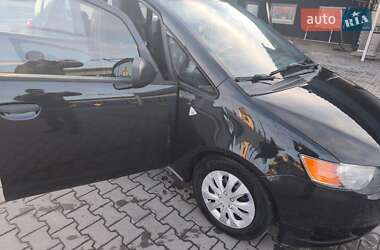 Хэтчбек Mitsubishi Colt 2009 в 