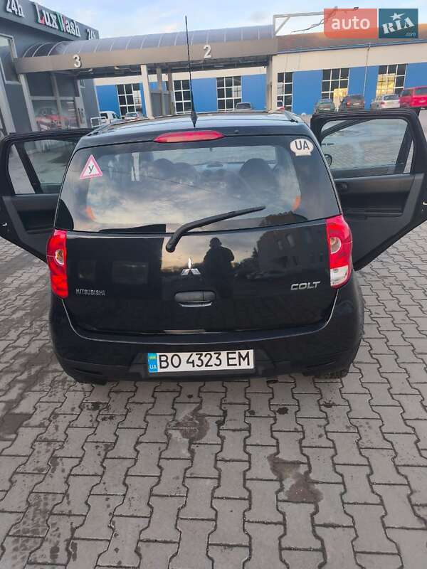 Хетчбек Mitsubishi Colt 2009 в Бучачі