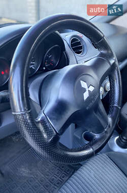 Хетчбек Mitsubishi Colt 2008 в 