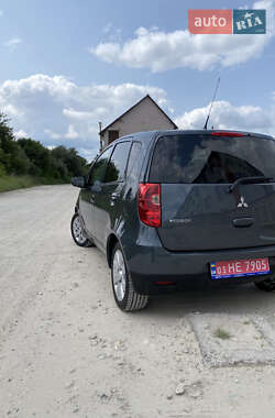 Хэтчбек Mitsubishi Colt 2011 в 