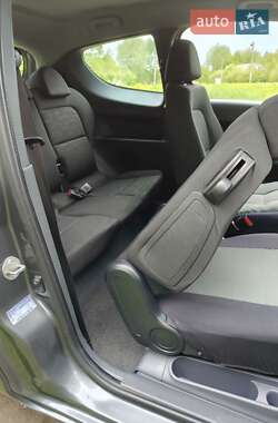 Хэтчбек Mitsubishi Colt 2005 в 