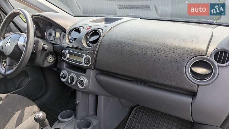 Хэтчбек Mitsubishi Colt 2010 в Шептицькому
