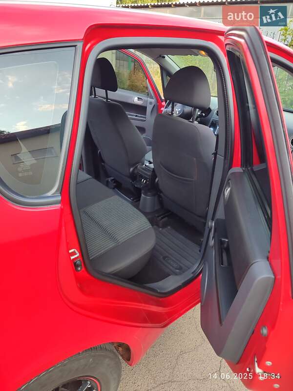 Хэтчбек Mitsubishi Colt 2008 в Першотравенске