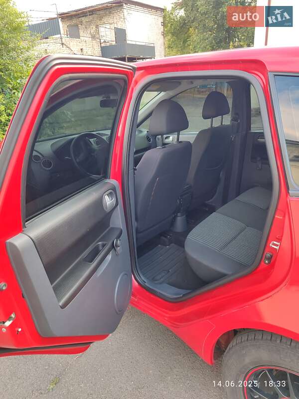 Хэтчбек Mitsubishi Colt 2008 в Першотравенске