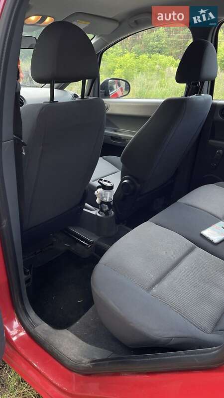 Хэтчбек Mitsubishi Colt 2006 в Александровке