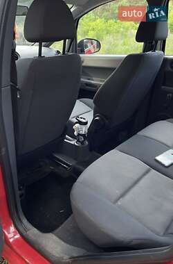Хэтчбек Mitsubishi Colt 2006 в 