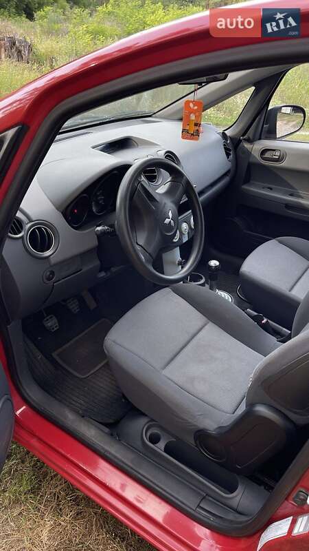 Хэтчбек Mitsubishi Colt 2006 в Александровке