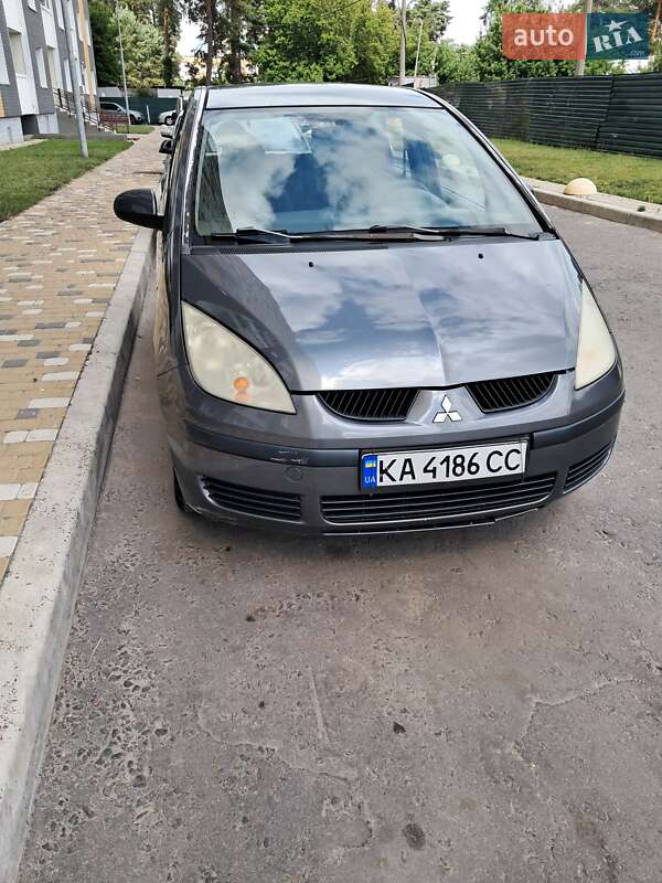 Хэтчбек Mitsubishi Colt 2007 в 