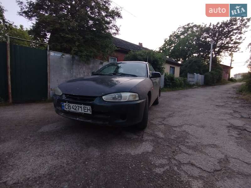 Хэтчбек Mitsubishi Colt 1998 в 