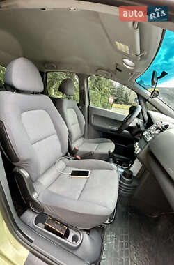 Хэтчбек Mitsubishi Colt 2005 в 