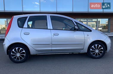 Хэтчбек Mitsubishi Colt 2007 в 