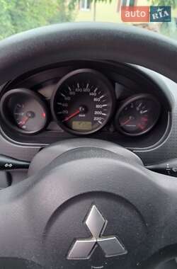 Хэтчбек Mitsubishi Colt 2008 в 