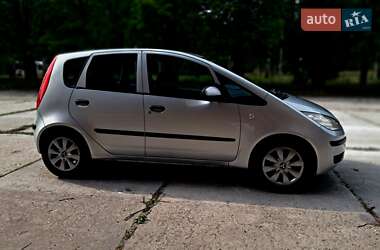 Хэтчбек Mitsubishi Colt 2005 в 