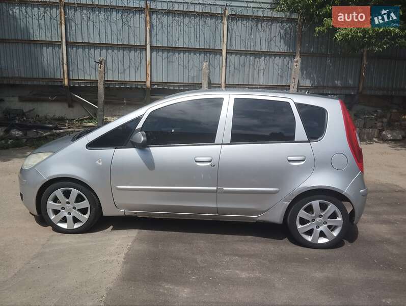 Хэтчбек Mitsubishi Colt 2006 в Киеве фото 27 Хэтчбек Mitsubishi Colt 2006 в Киеве