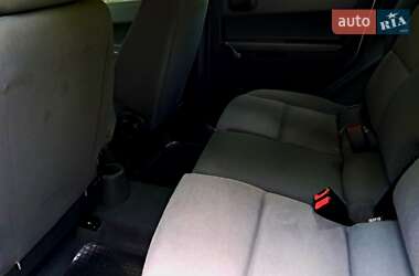 Хэтчбек Mitsubishi Colt 2005 в 